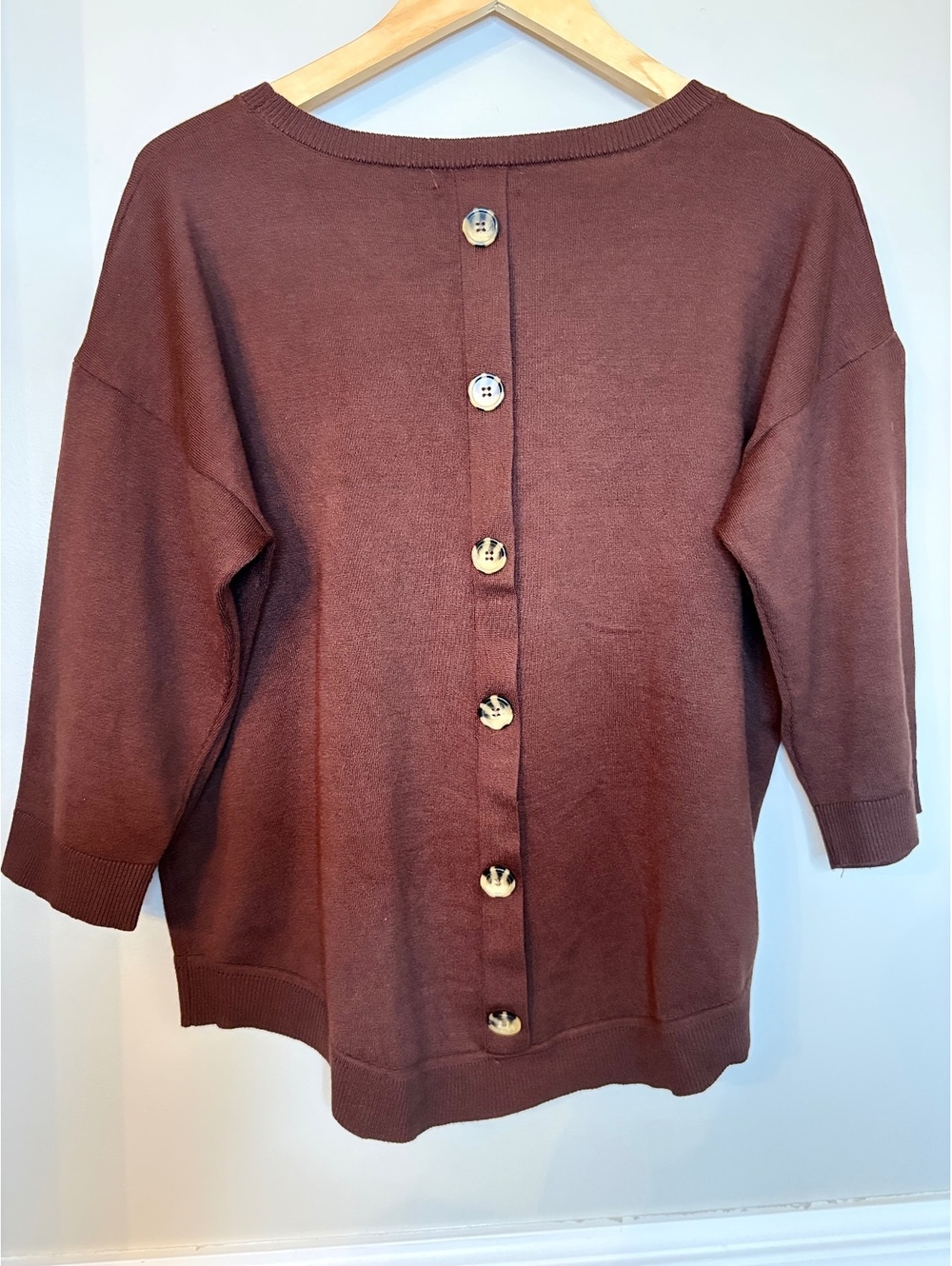 Soft Brown Pullover Sweater with Back Tortoiseshell Button Detail XL